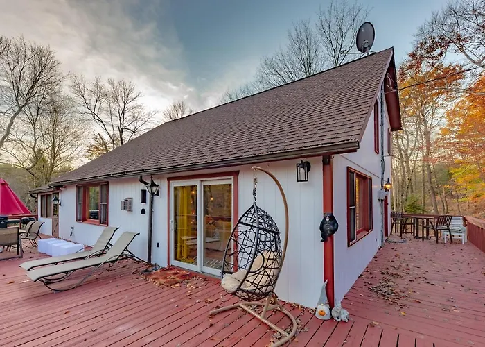Luxurious House With Largest Hot Tub & Perfect Retreat! Villa Lake Harmony