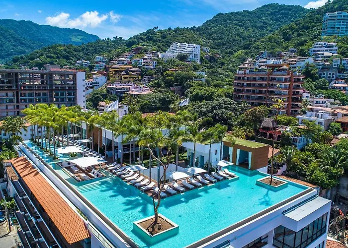 Pier 57 - 510 Luxury Rooftop 2 Bedroom Condo In Romantic Zone Puerto Vallarta