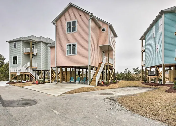 'The Tipsy Flamingo' ~ Incredible Salt Marsh Views Villa Atlantic Beach