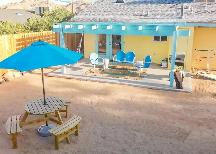 New! Jt Sunshine House Cozy, Artsy & Comfy, Dog Friendly, 3Bd Villa Joshua Tree