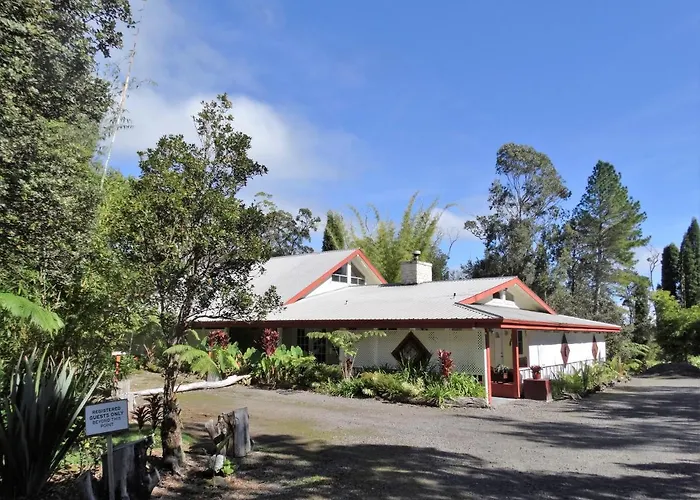 Lokahi Lodge Volcano