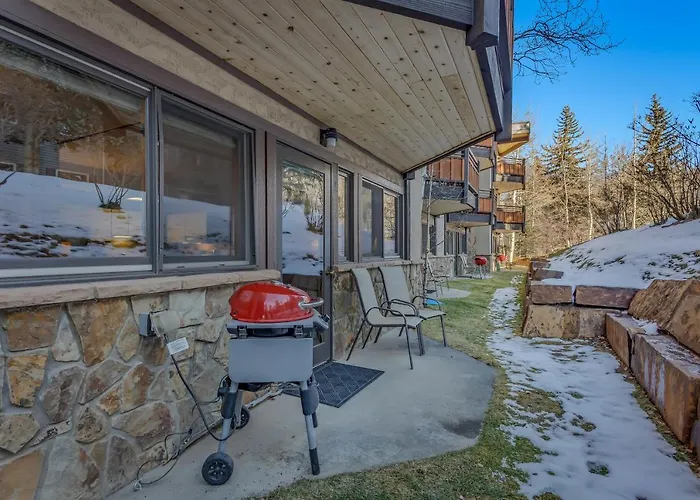 Laurelwood Condominiums 402 Snowmass Village