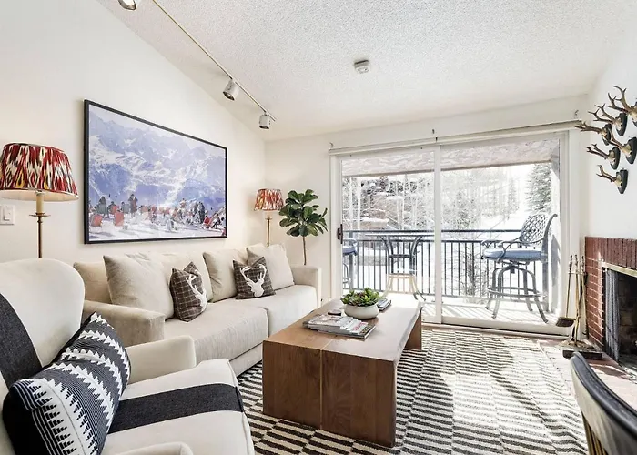 700 Monarch 301 Villa Aspen