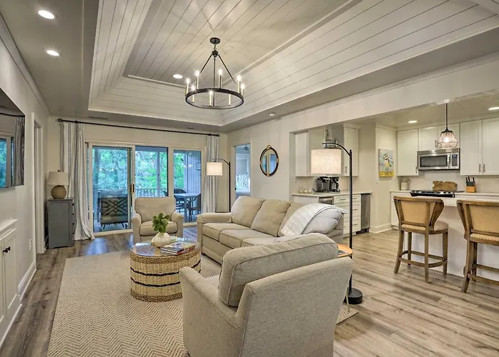 Walk To Beach! Remodeled Cottage On Sparrow Pond Kiawah Island