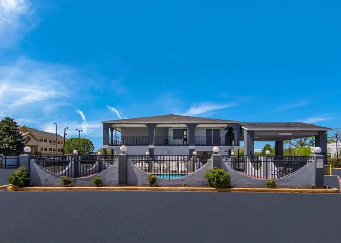 Super 8 By Wyndham Waco North I-35 Villa
