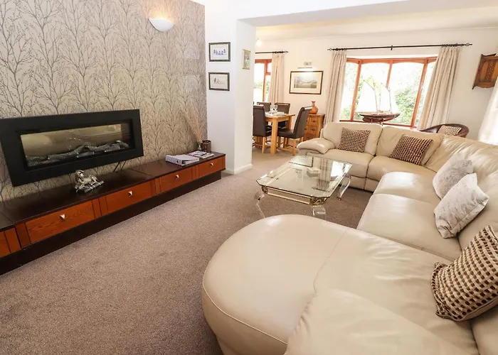 Fir Trees Villa Windermere