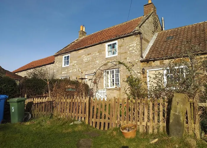 Holly Cottage Whitby
