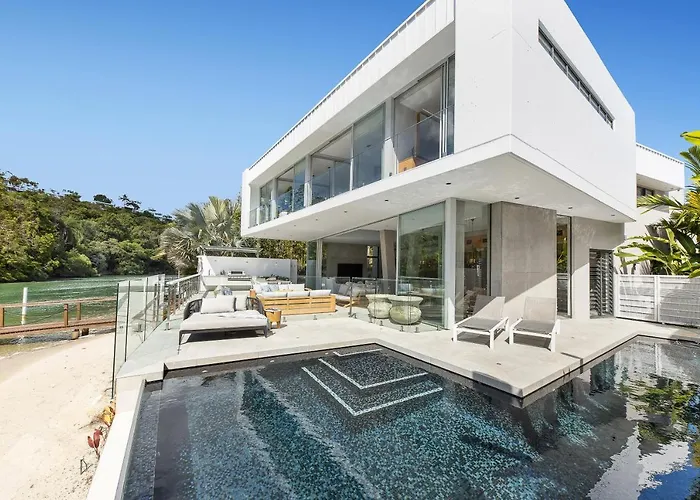 33 Witta Circle, Noosa Heads Villa