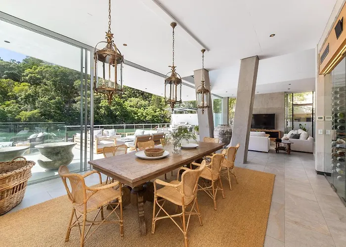 33 Witta Circle, Noosa Heads Villa