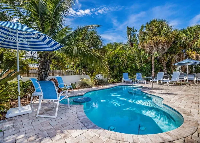 Toes In The Water - 110 Palm Ave Villa Anna Maria