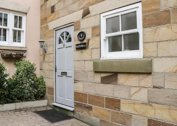 Razorbill Cottage Whitby