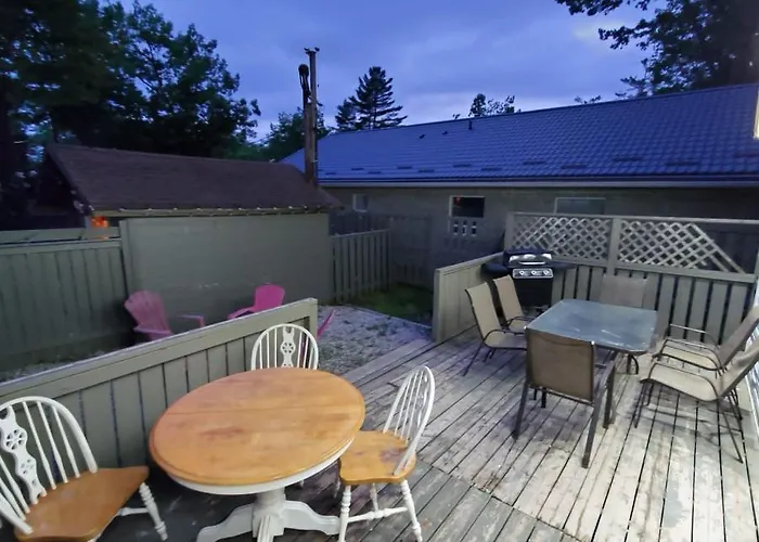 Wasaga Beach Cottage 2