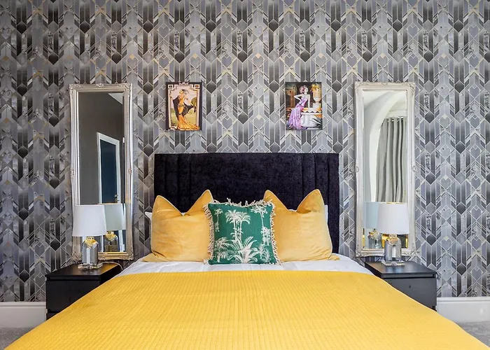 Empress Hall Blackpool By Charles Alexander Short Stay - Sleeps 20