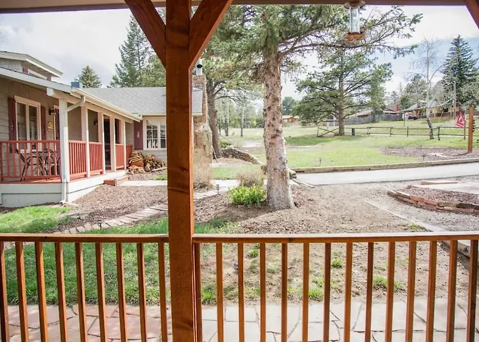 Twin Owls Lodge, Great For Families Master Bedroom, Loft, Full Kitchen, Dogs Ok Estes Park