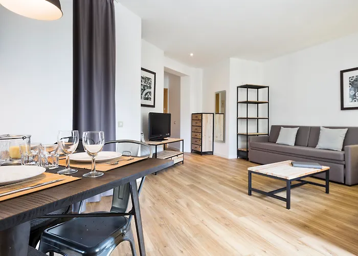 Amister Apartments Barcelona