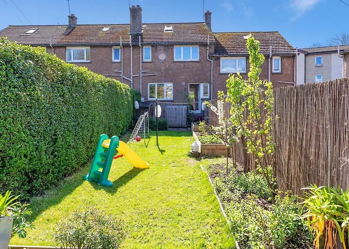 Cozy With Character Cheerful Home With Garden At Leith Links Park Edinburgh