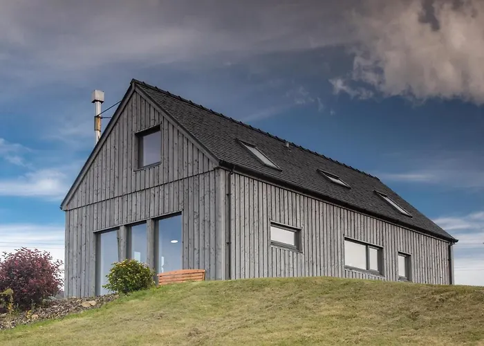 Cuillrigh - Luxury House, Loch & Mountain Views Villa Portree