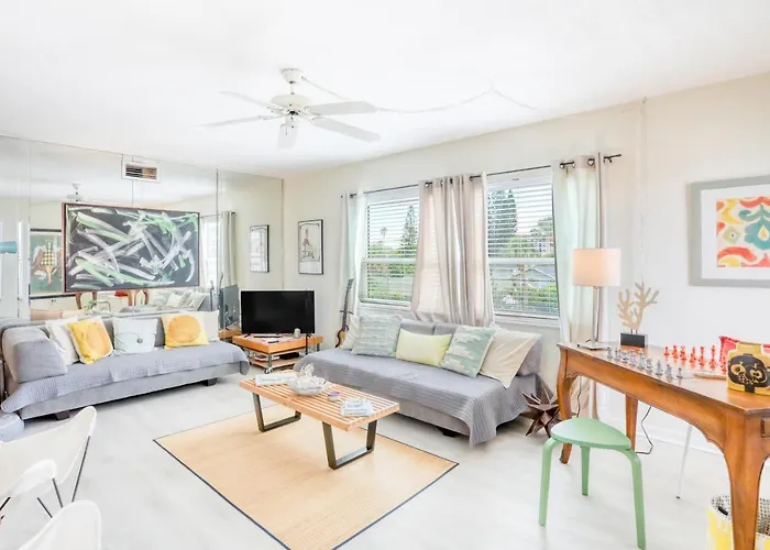 Carefree Cottage Clearwater Beach