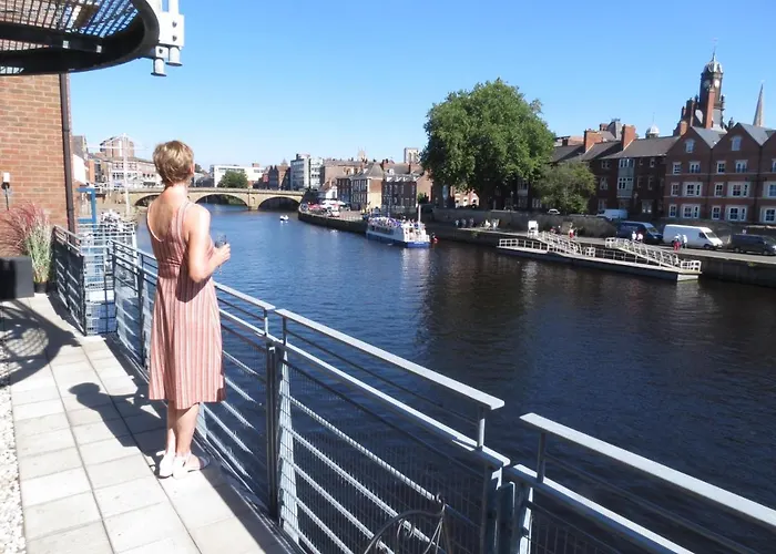 3 Emperors Wharf With Stunning River Views York