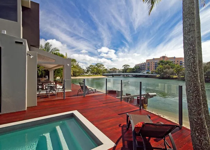 Canalfront Retreat, Private Jetty & Pool Noosa Heads