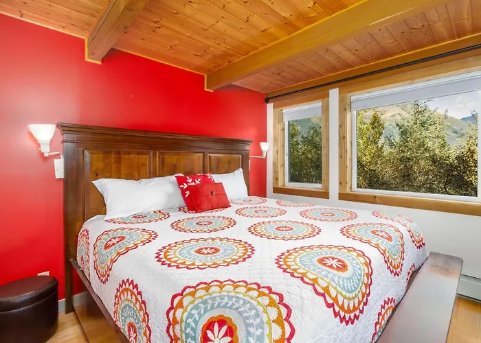 Moose Meadow Chalet Girdwood
