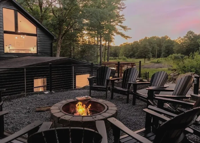 Pinewood Lodge - Catskills, Windham Mountain, Hunter Mountain