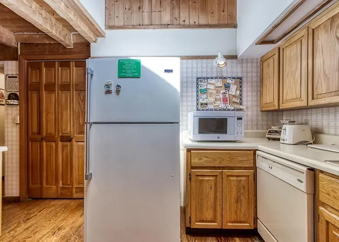 Valhalla - Private Rustic Getaway Cabin Sevierville
