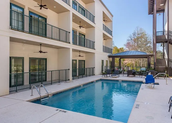 King Suite @ 400 Ocean Suites St. Simons Island