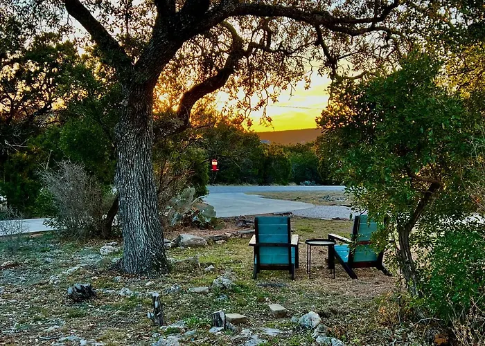 Hilltop Hideaway-Rest, Relax, Reconnect! New Braunfels