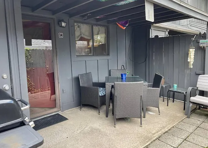 Pink Flamingo/Walk To Beach W/ King Bedroom Myrtle Beach