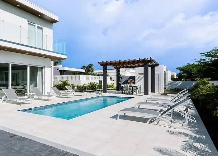 New 5Br 3Ba Villa Biba Dushi 3-Min Eagle Beach Palm Beach