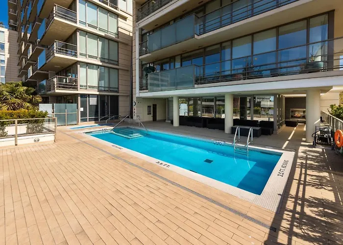 Falls Parliament Suite By Iris Properties! Victoria