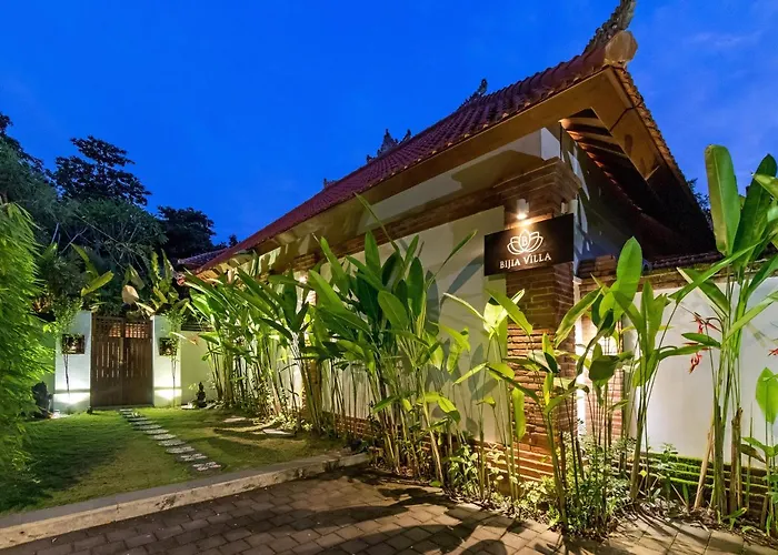 Bijia Villa W Private Pool - Peaceful Quiet Luxury Villa - Near Monkey Forest Ubud 
