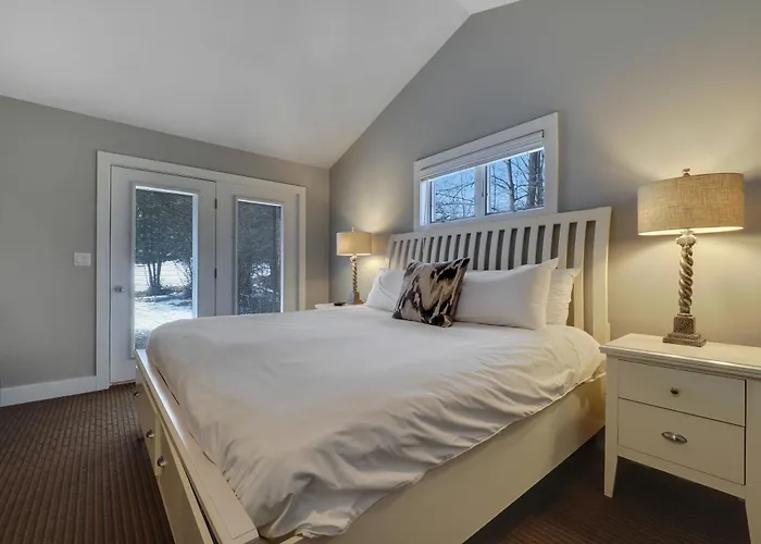 690 Disciples Village Condo Boyne Falls