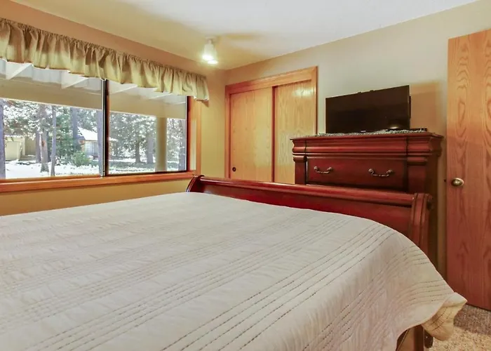 Witchhazel 16 Villa Sunriver