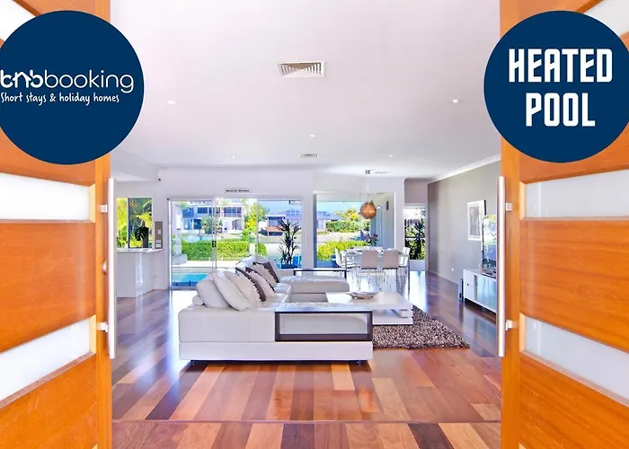 Seaclusion Waterfront Heated Spa And Pool Gold Coast