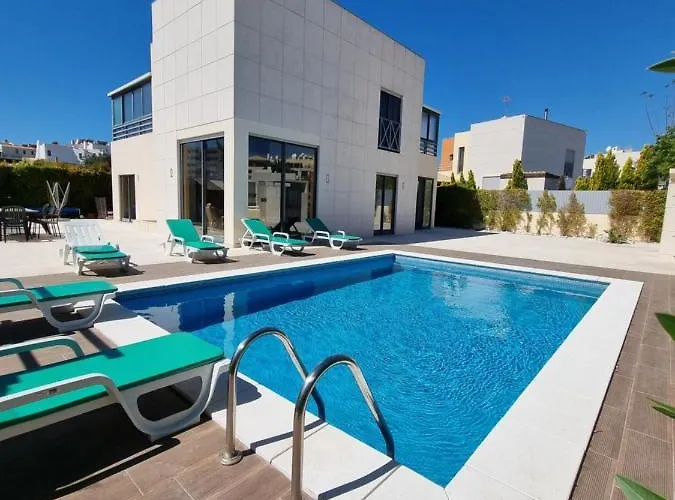 Luxury City Villa Olivia 10 - 15 Min To The Beach Oura, Private Swimming Pool Albufeira