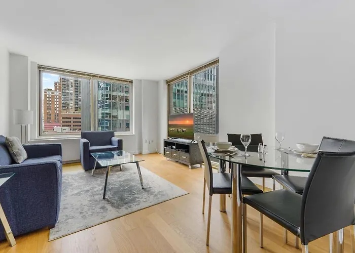 Global Luxury Suites At The Marc New York