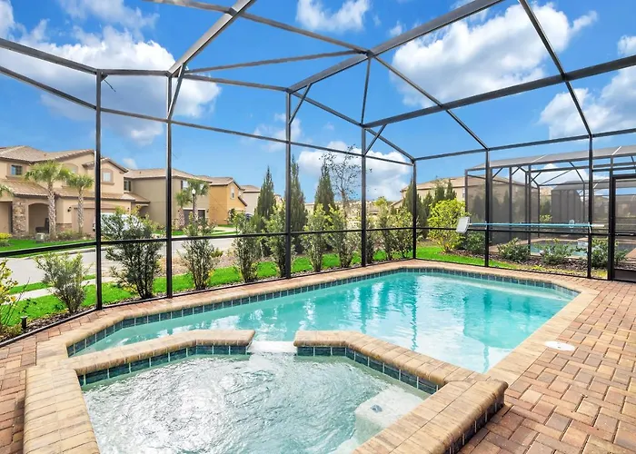 5532 Misty Oak Circle Villa Davenport