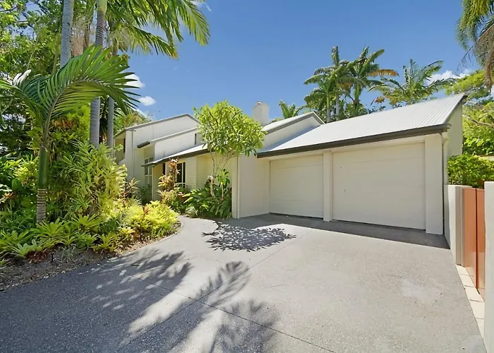 8 Key Court Noosa Heads Villa