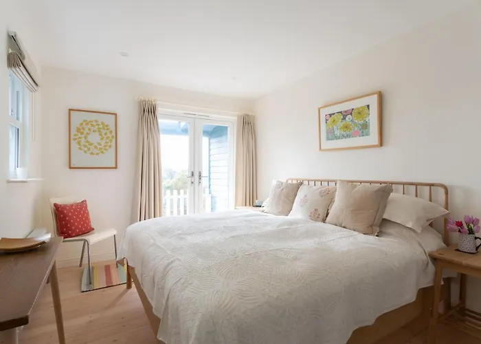 Bowden Wood Villa Dartmouth