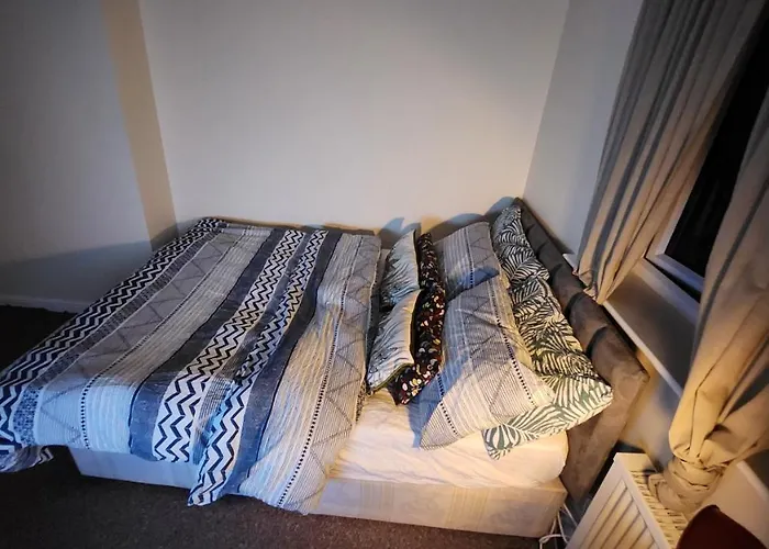 Lekmic Global Villa London