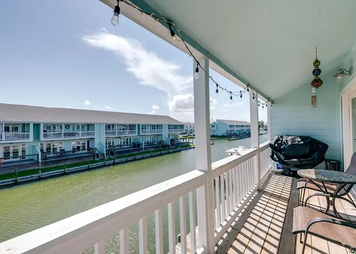 Waterfront Key Allegro Condo W/ Balcony & Pool Rockport
