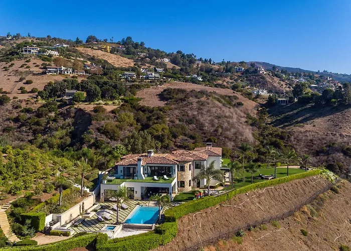 The One Of A Kind Malibu Sun Goddess Villa