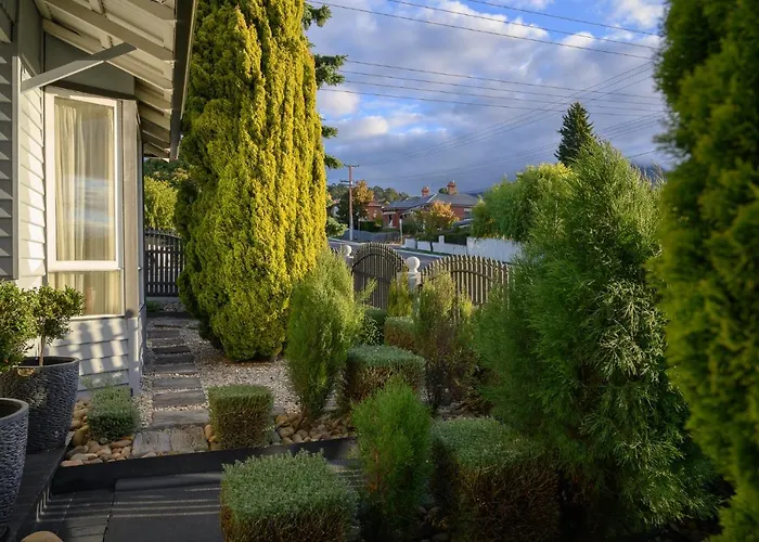 Bakers Retreat Villa Hobart