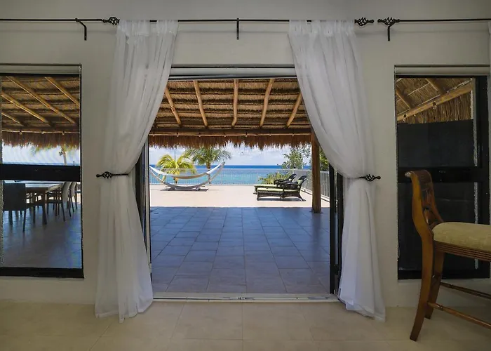 The Queen Of Cozumel Beach House -Luxury Beachfront Villa- Million Dollars View