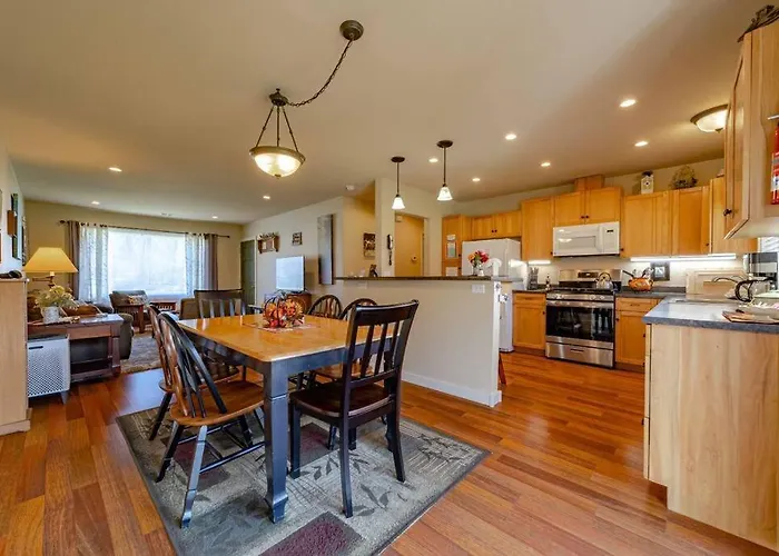 Elk Meadow Cabins 15A Lady Bird Suite Orick
