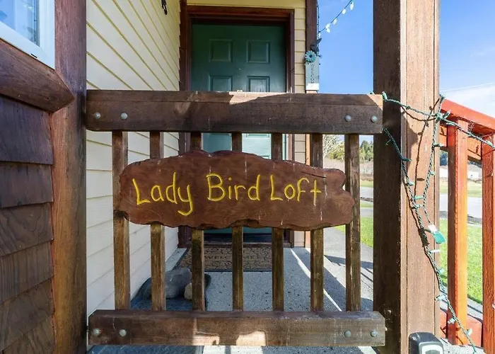 Elk Meadow Cabins 15A Lady Bird Suite Orick
