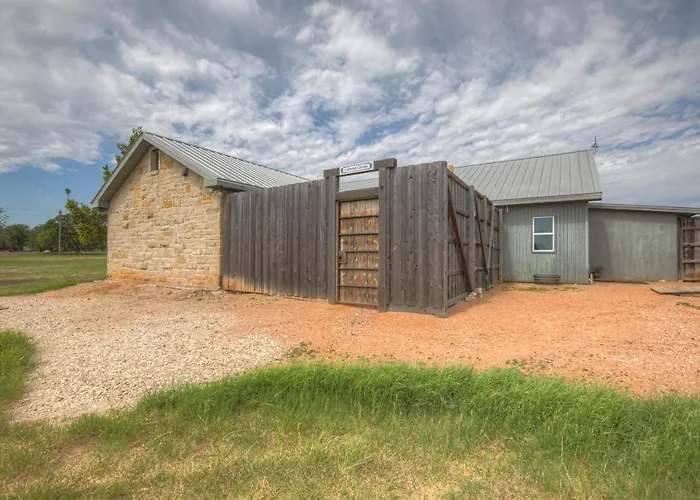 Cozi Cottage With Hot Tub! - 2 Min To Wineries! Fredericksburg