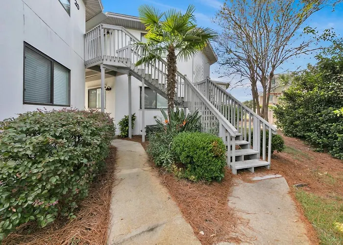 Crystal Village II 19B - 2Bd 2Ba Condo Near The Beach Sleeps 6 Destin
